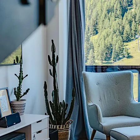 Loft Lumineux Avec Parking - 4 Pers. - Fr-1-885-39 * La Plagne