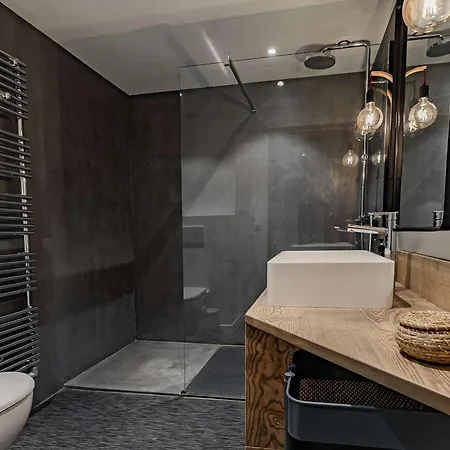 Loft Lumineux Avec Parking - 4 Pers. - Fr-1-885-39 * La Plagne
